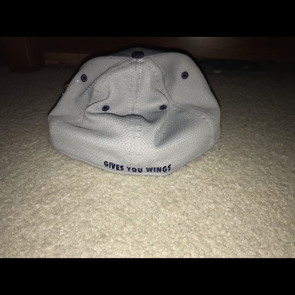 Red Bull hat - Picture 7 of 7
